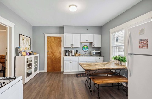 Lakewood Apartment | BrewLoft Cleveland - Near Rock Hall & Downtown