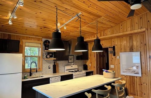 Crosslake Cabin | BRIDGE ACCESSIBLE PRIVATE ISLAND CABIN located on the WHITE FISH CHAIN of Lakes