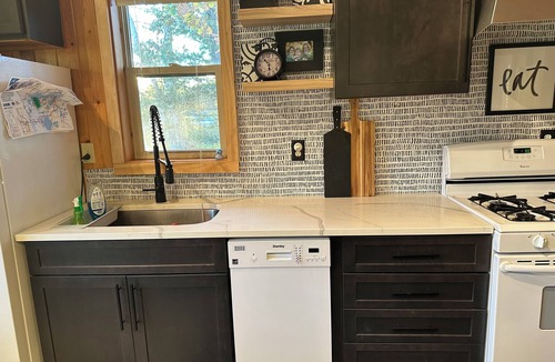 Crosslake Cabin | BRIDGE ACCESSIBLE PRIVATE ISLAND CABIN located on the WHITE FISH CHAIN of Lakes