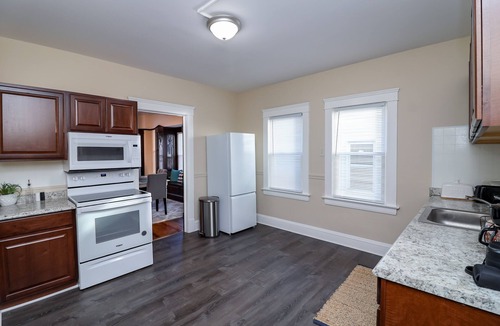Lakewood Apartment | Bright 1BR Near Cleveland Hospitals Travel Pros
