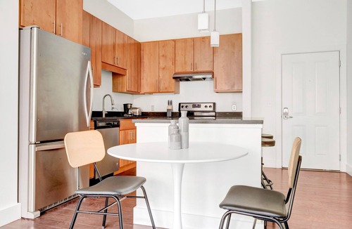 Cambridge Apartment | Bright Alewife 1BR w/in-unit W/D close to shopping center, by Blueground