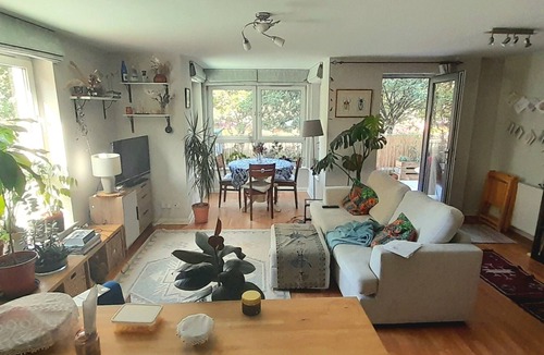 Newhaven Apartment | Bright and cosy flat in the heart of Leith