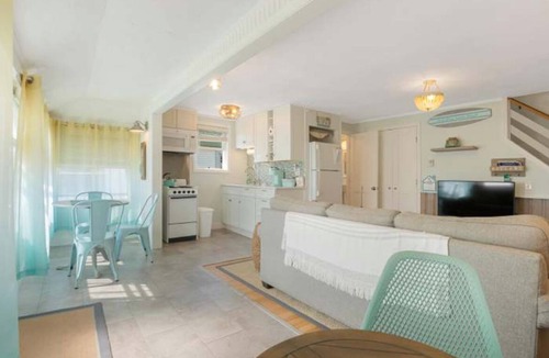 York Beach Cottage | Bright Beach Cottage At Long Sands Beach