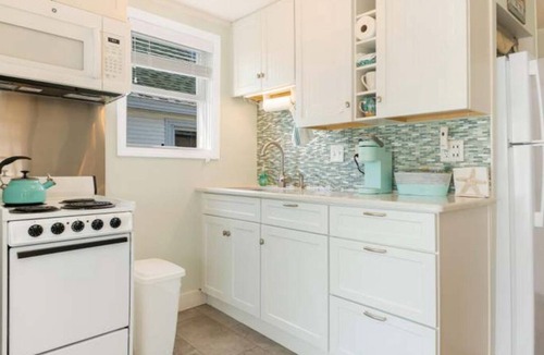 York Beach Cottage | Bright Beach Cottage At Long Sands Beach