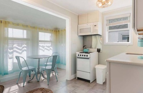 York Beach Cottage | Bright Beach Cottage At Long Sands Beach