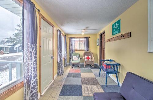 Crosby House | Bright Crosby Home - Walk to Main St and Beach!