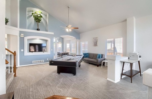 Green Valley Ranch House | Bright&Open, Lrg home @DIA w/Pool Table & Firepit