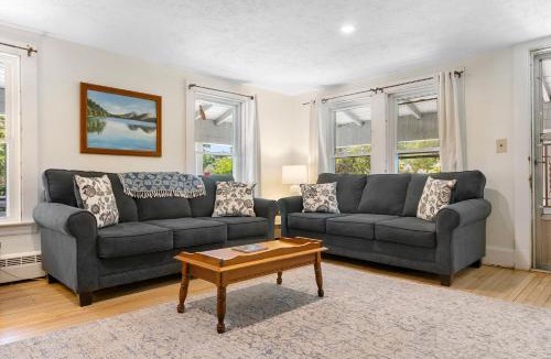 Seal Harbor House | Bright, spacious getaway with full kitchen, furnished porch & WiFi - near trails