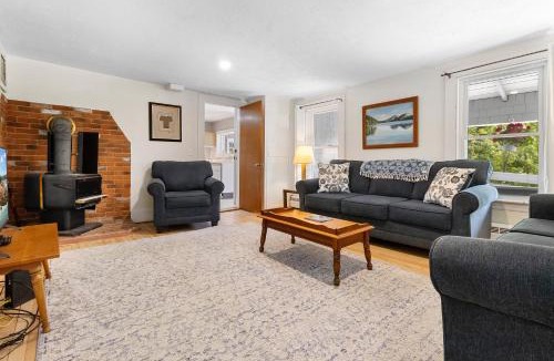 Seal Harbor House | Bright, spacious getaway with full kitchen, furnished porch & WiFi - near trails