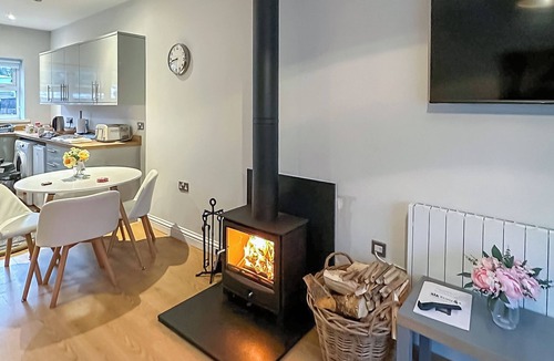 Eastgate Cottage | Britton Hall Bungalow