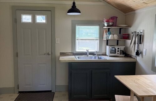 Grawn House | Brookside Cottages and Resort Fayes Cottage