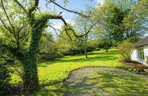 Hawkshead Cottage | Brookside, Hawkshead with garden and private parking