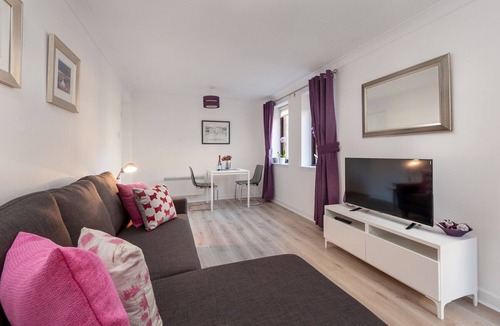 City Centre Glasgow Apartment | Brown Street Apartment 1