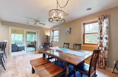 Big Bay House | Buck's Crossing