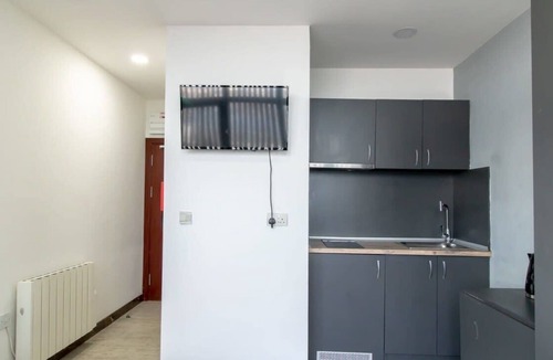 Sunderland City Centre Apartment | Budget Sunderland Studio with Lovely Views