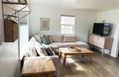Syracuse Other | Buffalo Farmhouse Utah, Buffalo Farmhouse - Syracuse