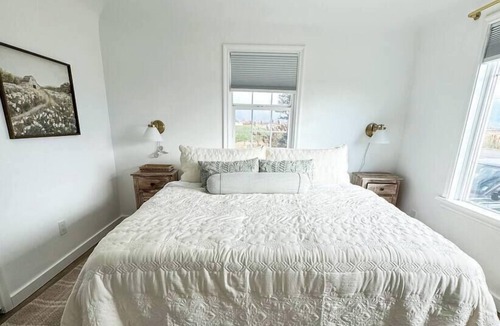 Syracuse Other | Buffalo Farmhouse Utah, Buffalo Farmhouse - Syracuse