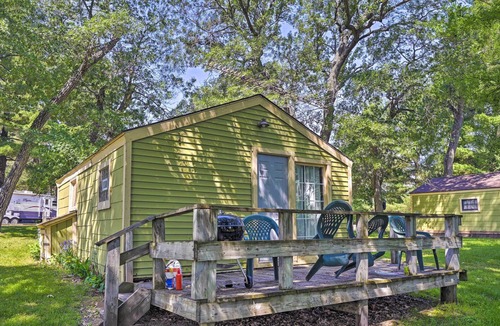Montello Apartment | Buffalo Lake Campground Escape: Canoe & Kayak