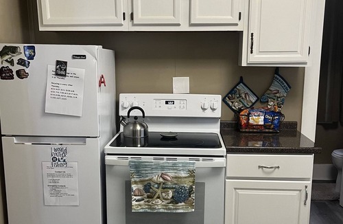 Port Clinton House | Bungalow-Beach-Dogs-Boat-REMODEL finished!