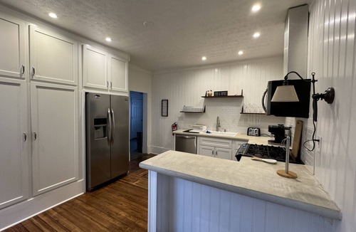 Madison House | Bungalow on Main!