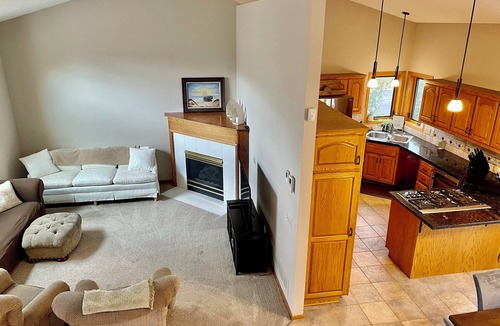Andover House | Bunker Hills House: 2 Kitchens, 6 BR, 5 BA, Laundry, Garage!