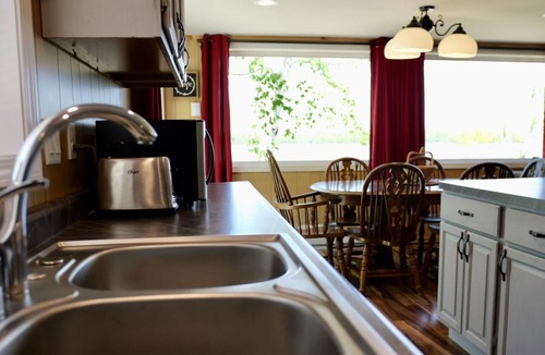 Drummond House | By the Shore on Drummond Island