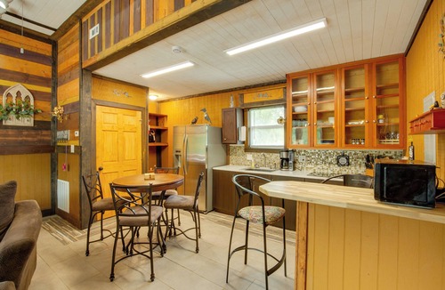 Lake Lafayette Cottage | 'byrd's Nest' Lake Lafayette Escape w/Fire Pit