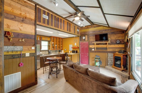 Lake Lafayette Cottage | 'byrd's Nest' Lake Lafayette Escape w/Fire Pit