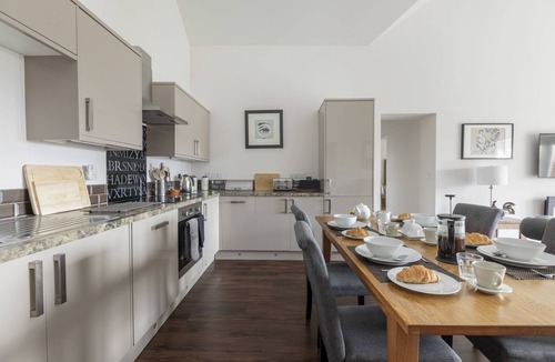 Gattonside Cottage | BYRE, Gattonside - sleeps 4 in 2 bedrooms