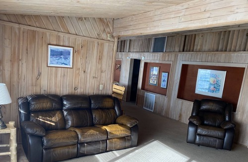 Hines Resort | Cabin 11 Lakefront Family/Pet Friendly Fishing Dock Beach Resort Amenities!