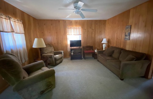 Warsaw Cabin | Cabin 11 - Reel and Trigger