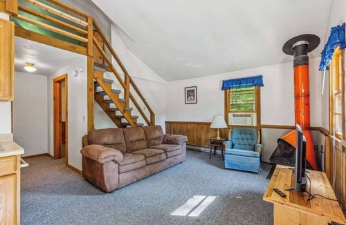 Park Rapids Cabin | Cabin #12 2BR 1BA w/Loft Timberlane Resort