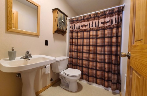 Puposky Resort | Cabin 2 Family/Pet Friendly Resort Amenities Dock Fishing Beach