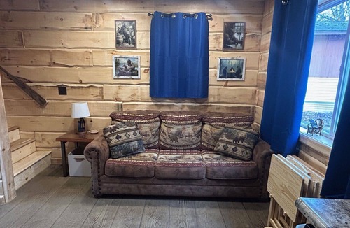 Hazelhurst Cabin | Cabin 2 on The Willow Reservoir