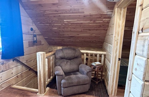 Hazelhurst Cabin | Cabin 2 on The Willow Reservoir
