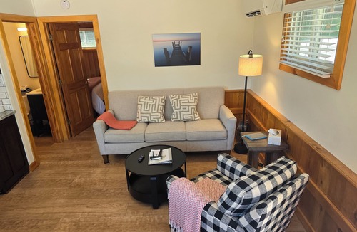 Lake Ann Cabin | Cabin #3- Sleeping Bear Resort