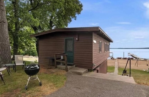 Pine River Cabin | Cabin 4 at Heath's Resort