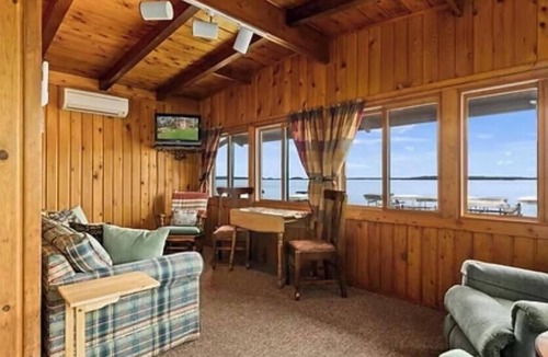 Pine River Cabin | Cabin 4 at Heath's Resort