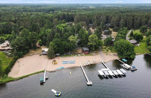 Pine River Cabin | Cabin 4 at Heath's Resort
