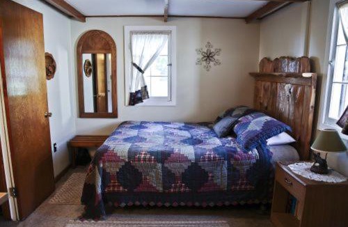 Carp Lake House | Cabin #4 - Loon's Landing