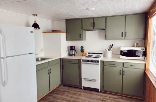 Nevis Resort | Cabin 5 | Heartland