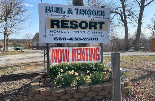 Warsaw Cabin | Cabin 7 - Reel and Trigger