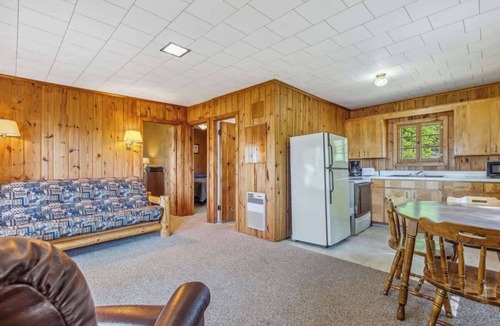 Park Rapids Cabin | Cabin #9 2BR 1BA Timberlane Resort