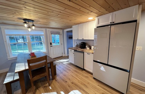 Naples Cabin | Cabin at Sunshine-Situated on the Sandy Shore of Long Lake