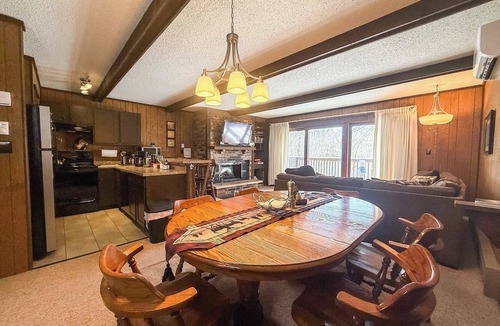 Bessemer Ski Chalet | Cabin Fevers 2 U.P. Getaway near Lake Superior & Waterfalls,sauna,AC, Powderhorn