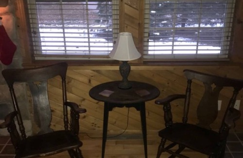 Caseville Cabin | Cabin in the woods with a lake view