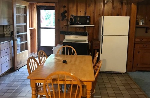Suttons Bay Cabin | Cabin in village of Suttons Bay!