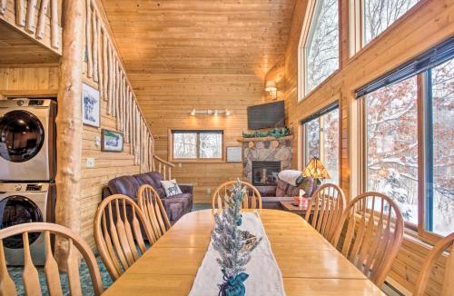Pequot Lakes House | Cabin w/Fireplace < 1 Mile to Lakes + Golf