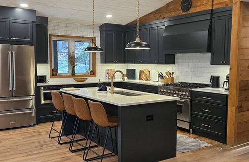 Adams Cabin | Cabin with hot tub, heated swimming pool and acres of backyard hiking