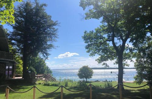 Suttons Bay House | Caboose Royale